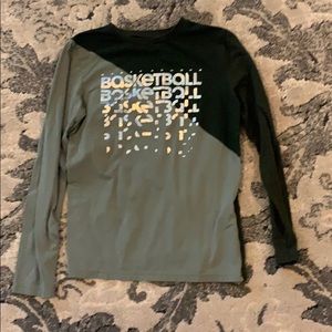 Boys Under Armour Basketball shirt- never worn